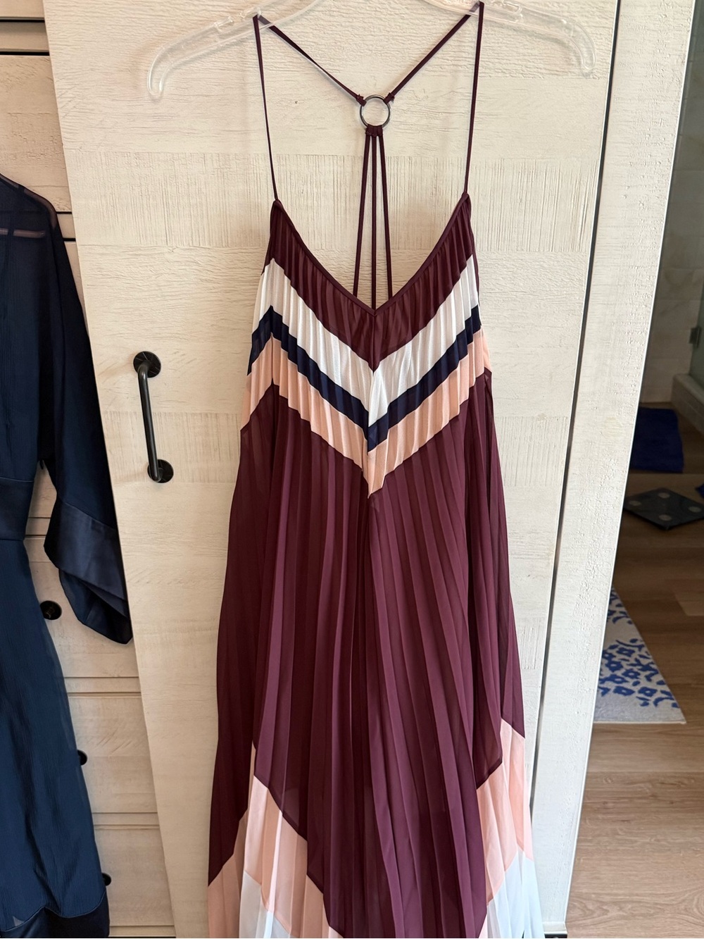BCBGMaxAzria Plum Pleated V‑Neck Strappy Maxi Dress with Chevron Panels NWT